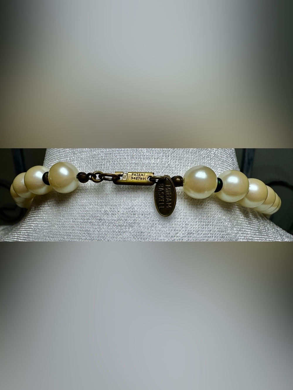 RARE Signed Miriam Haskell Pearl Bead Necklace with Abalone Heart Pendants #1276 - Picture 8 of 16